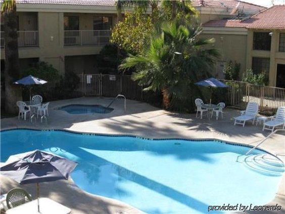 Capital Suites Blythe Dış mekan fotoğraf