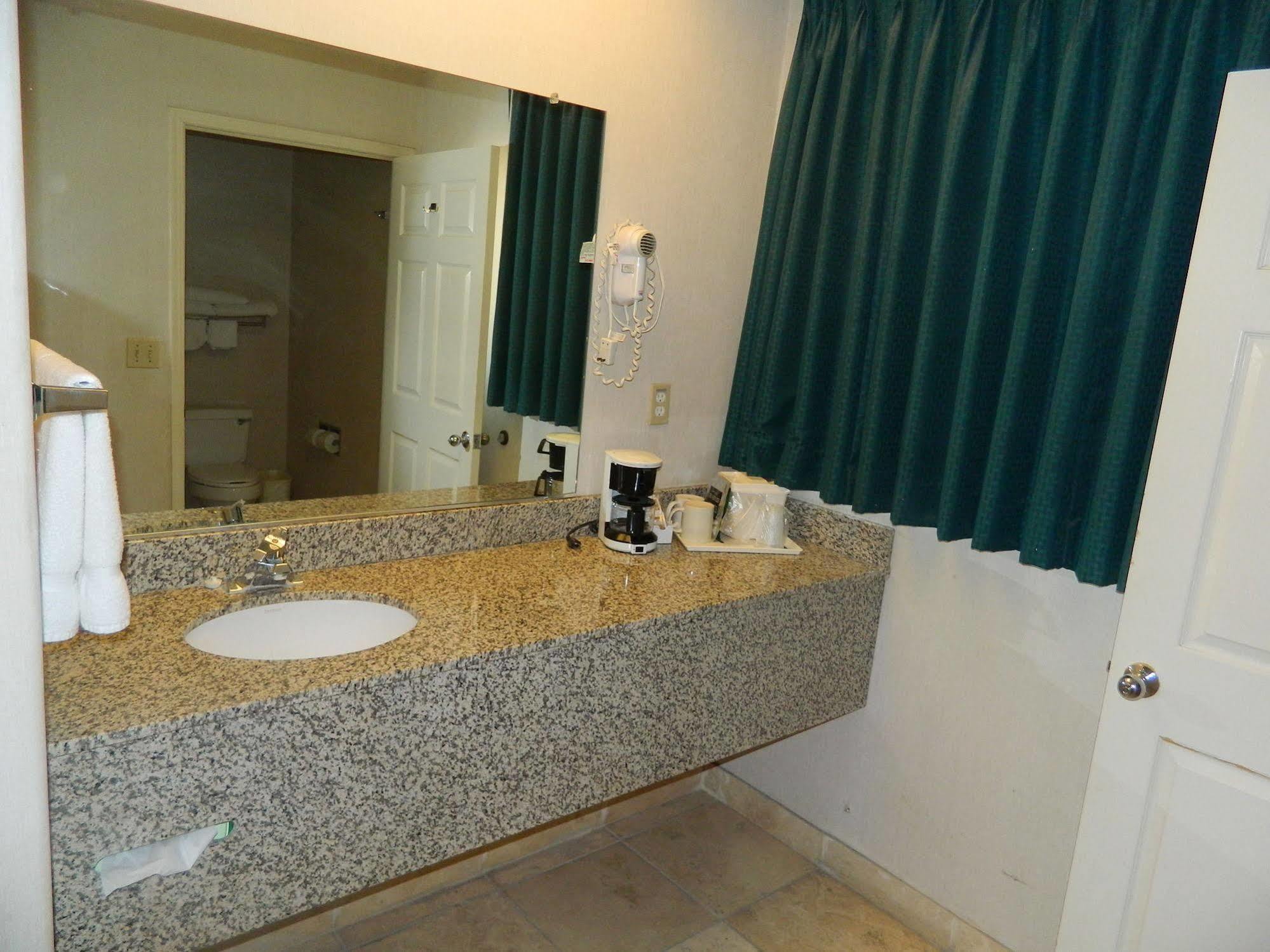 Capital Suites Blythe Dış mekan fotoğraf